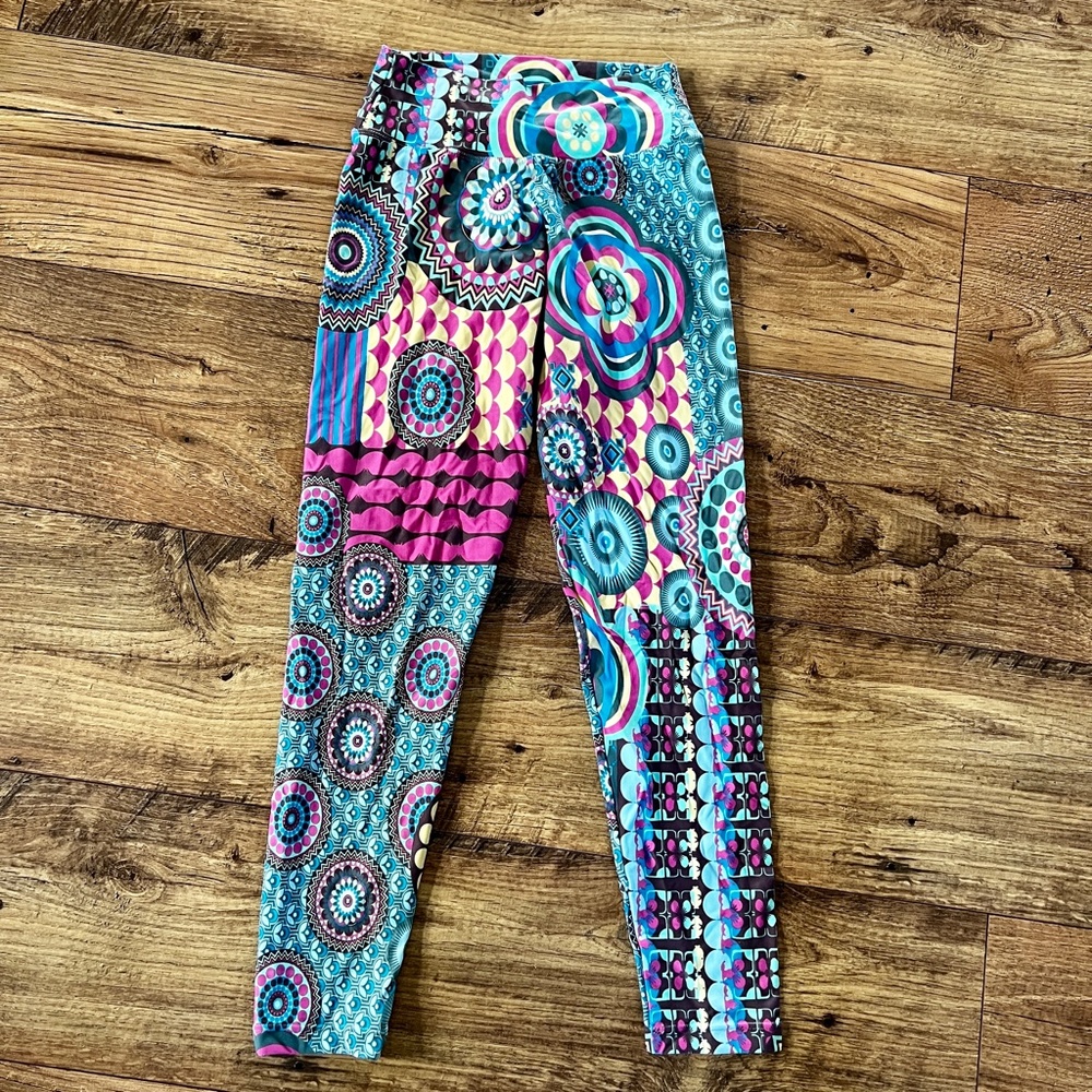 Liquido Active Workout Leggings View 2